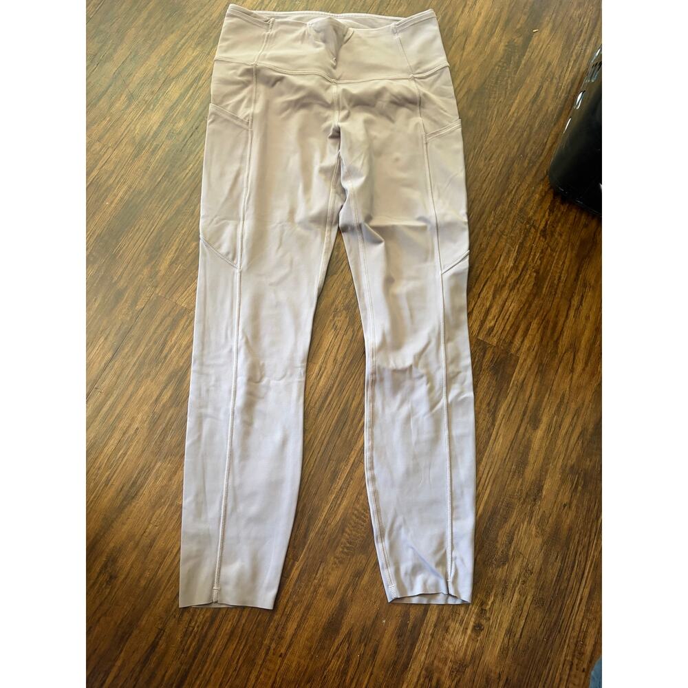 Lululemon womens 6 yoga pants